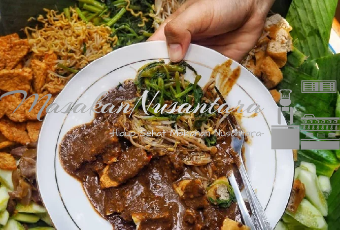 Rujak Cingur Kuliner Tradisional Khas Jawa Timur