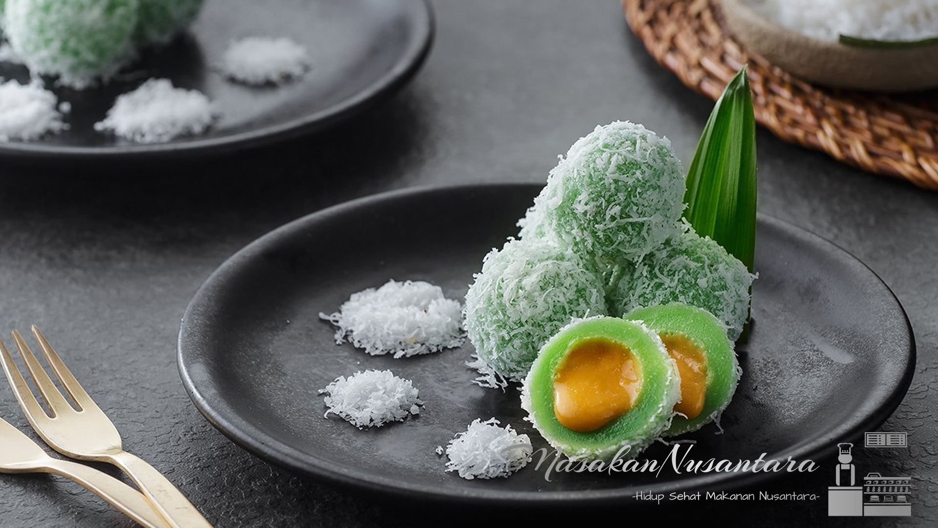 Klepon: Kue Kecil dengan Rasa Besar dalam Setiap Gigitan