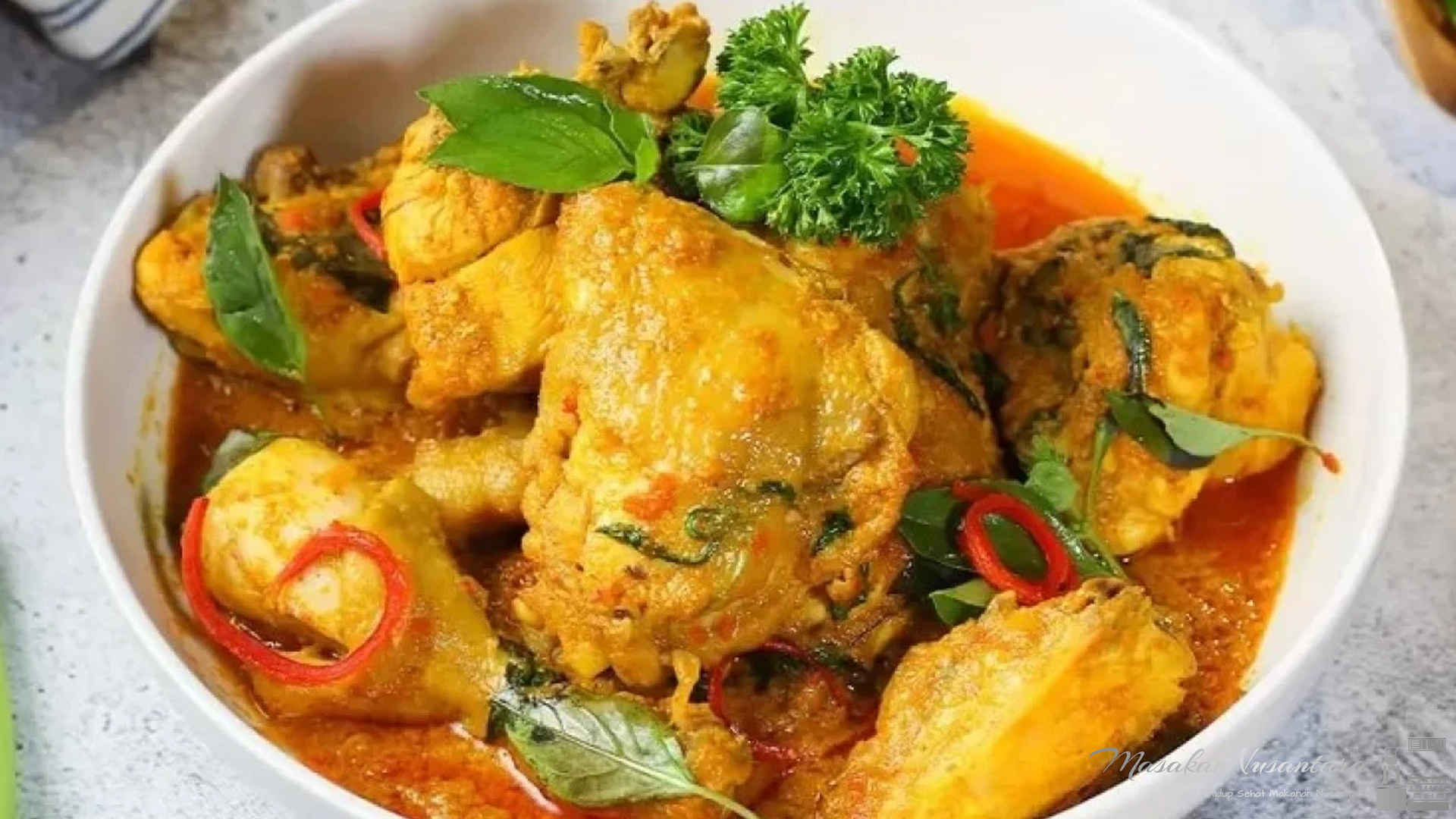 Ayam Tuturuga: Cita Rasa Sulawesi yang Penuh Warna dan Aroma